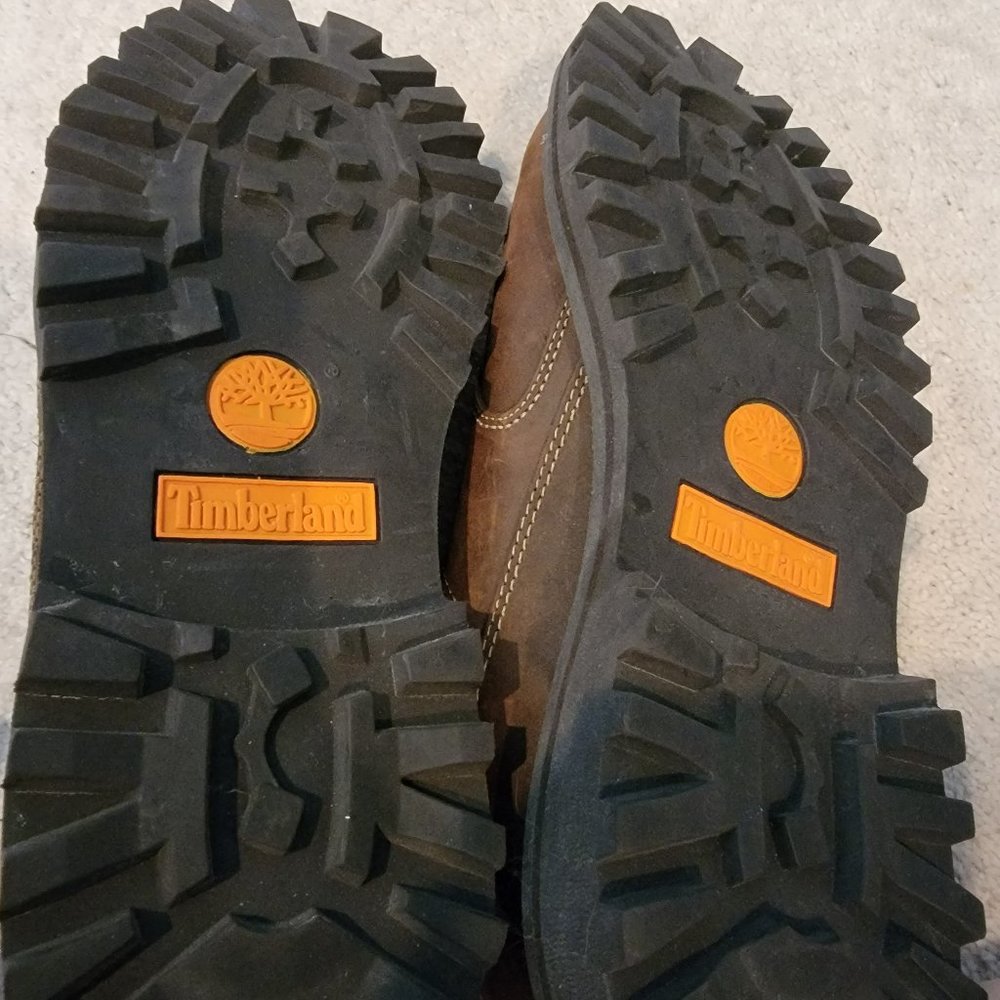 Timberland Men's Shoe Size 12W.  Excellent condition! - Picture 6 of 8